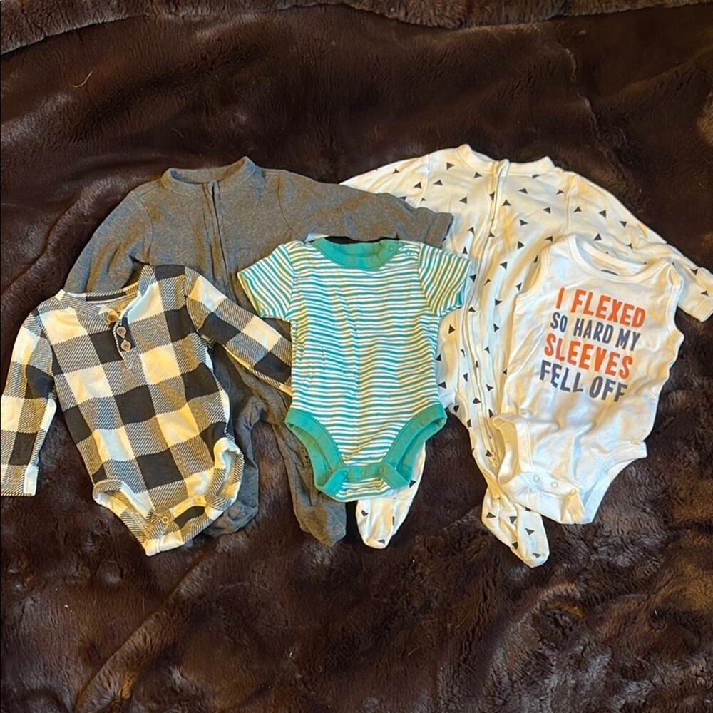 OLD NAVY 5 Piece Baby Boy Clothing Bundle Size 3-6 Months
